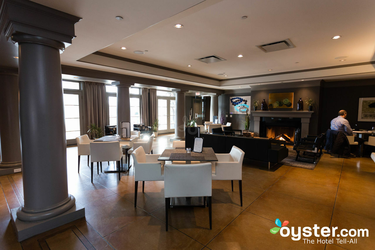 Hotel Arts Kensington YYC Exterior photo